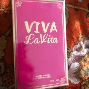 Viva La Vita Eau de Parfum - Bright Pink Box